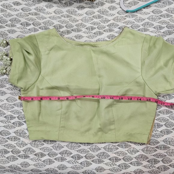 Green silk organza saree NEGOTIABLE - Picture 6 of 10